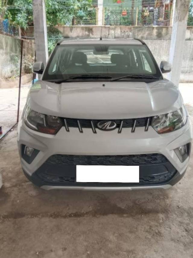 https://images10.gaadi.com/usedcar_image/4057847/original/processed_044e8c53-fe37-42b8-bf5a-9e448bec9158.jpeg?imwidth=6402