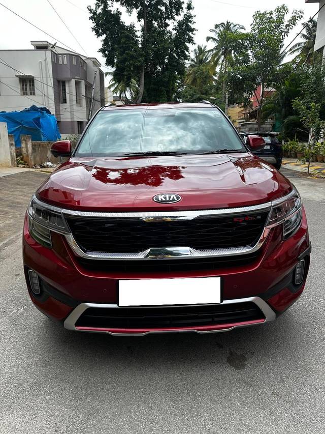 https://images10.gaadi.com/usedcar_image/4057911/original/processed_fd8b15db7af431bdb7b0c5c40608f266.jpg?imwidth=6400