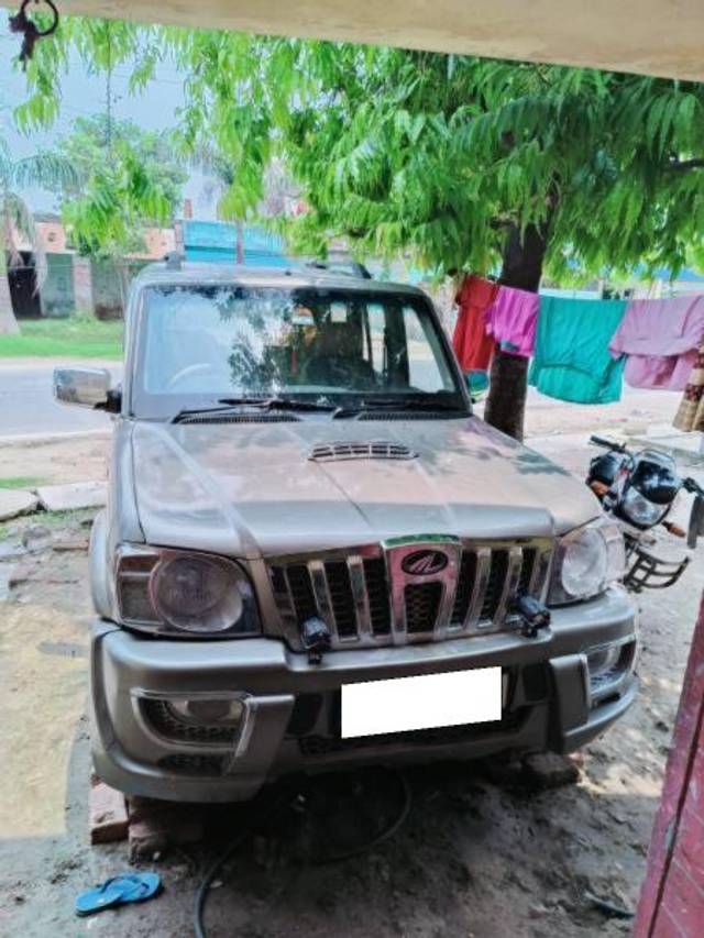 https://images10.gaadi.com/usedcar_image/4058057/original/processed_dcd07b3f-052c-4d9e-8fbf-1028cffe5a85.jpg?imwidth=6402