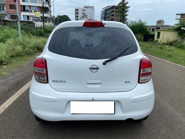 https://images10.gaadi.com/usedcar_image/4058078/original/processed_162aef5e0f483546de853246d6a0a4a4.jpg?imwidth=6402