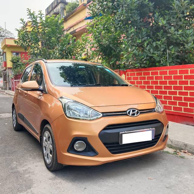 https://images10.gaadi.com/usedcar_image/4058101/original/processed_421d9c5dc7419d4b1e00cf714d83a1c4.jpg?imwidth=6400