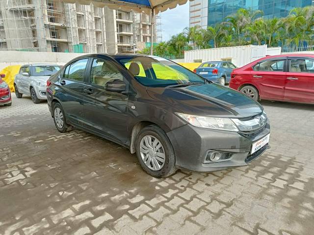 https://images10.gaadi.com/usedcar_image/4058162/original/processed_a3f16da64cd71d423410733dc10cca71.jpeg?imwidth=6400