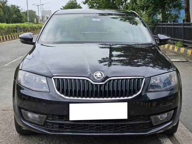 https://images10.gaadi.com/usedcar_image/4058205/original/processed_3556002da58a2b9ab2fb9808fbab648d.jpg?imwidth=6400