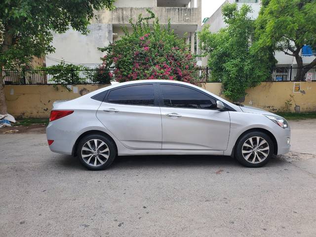 https://images10.gaadi.com/usedcar_image/4058427/original/963490d2df49e596b2b14afbb0848852.jpg?imwidth=6401