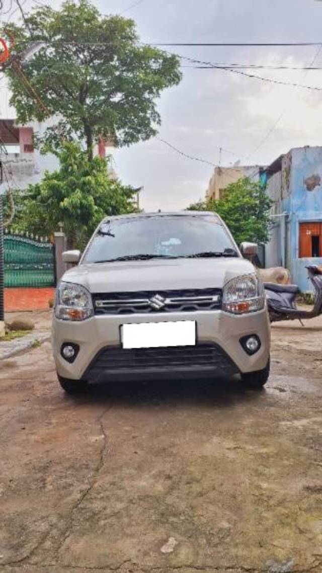 https://images10.gaadi.com/usedcar_image/4058514/original/processed_914eb14c-727b-4bb8-adde-05fe8d58be2a.jpg?imwidth=6400