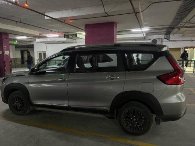 https://images10.gaadi.com/usedcar_image/4058535/original/processed_a55d96a6-65d0-4a13-b5d8-451c31712515.jpeg?imwidth=6401