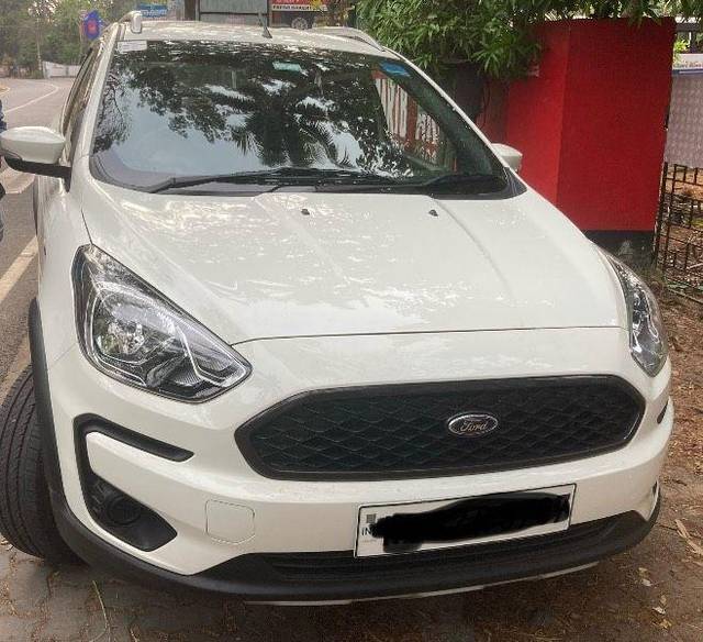 https://images10.gaadi.com/usedcar_image/4058536/original/processed_262989f9-4021-430b-be07-8210a2dac9d5.jpeg?imwidth=6400