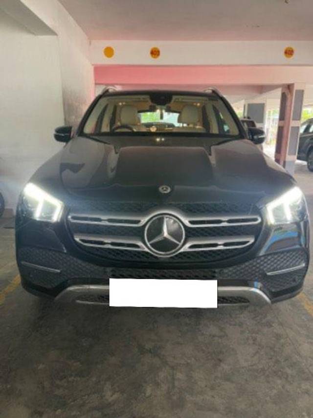 https://images10.gaadi.com/usedcar_image/4058732/original/processed_7ce5b380-cbd7-464c-a557-e56247c94f81.jpeg?imwidth=6400