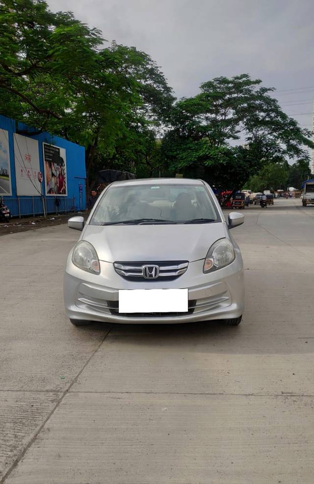 https://images10.gaadi.com/usedcar_image/4058893/original/processed_29830ff0f1630c5ce42ad397041ed253.jpg?imwidth=6400