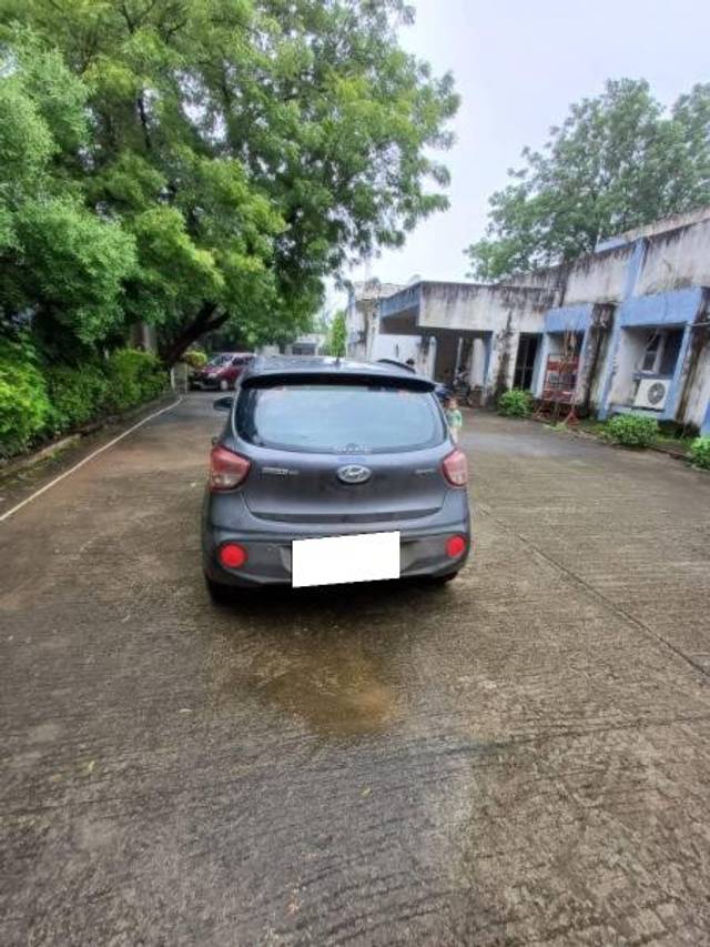 https://images10.gaadi.com/usedcar_image/4059076/original/processed_eaf45bbd-9151-4027-9399-55c6f20ac6e3.jpg?imwidth=6401