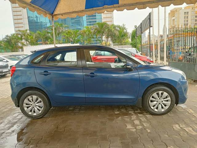 https://images10.gaadi.com/usedcar_image/4059252/original/7481fb573a130f5e4418ab28dd22ebaf.jpeg?imwidth=6401