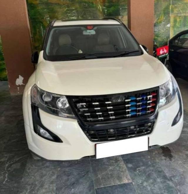 https://images10.gaadi.com/usedcar_image/4059286/original/processed_afeaf3f5-3e51-47d3-9ae4-bb3e46b3d87a.jpeg?imwidth=6400