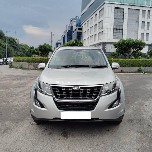 https://images10.gaadi.com/usedcar_image/4059293/original/processed_dbd0b9903643c2f96a324c00b0e2cad4.jpg?imwidth=6400