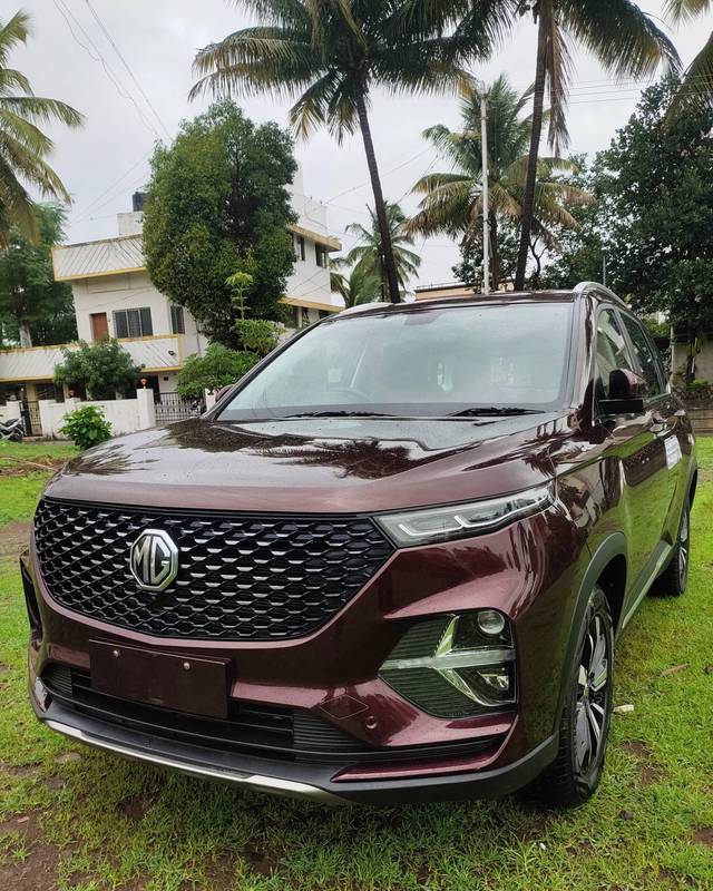 https://images10.gaadi.com/usedcar_image/4059655/original/processed_350c2f02-26b9-4b27-b99b-71dfb9cd2c48.jpg?imwidth=6400