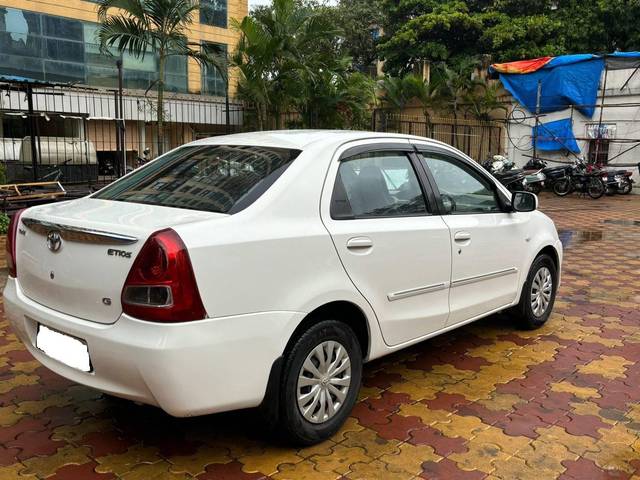 https://images10.gaadi.com/usedcar_image/4059724/original/processed_1f89a7796cbf67c823bdc86567799f5f.jpg?imwidth=6402