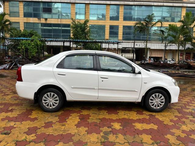 https://images10.gaadi.com/usedcar_image/4059724/original/processed_72a8723754ae24422b756021fd9cdcc4.jpg?imwidth=6401