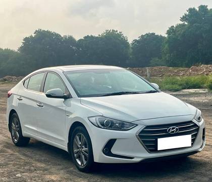 Hyundai Elantra 2.0 SX Option AT