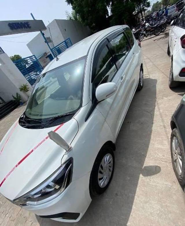 https://images10.gaadi.com/usedcar_image/4059988/original/processed_ad71d0c6-3f2f-4908-9496-a0f58a1af657.jpeg?imwidth=6400