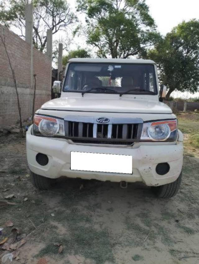 https://images10.gaadi.com/usedcar_image/4060110/original/processed_898b6387-ac05-4dcf-b106-da8916062a17.jpg?imwidth=6400