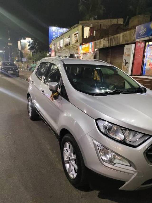 https://images10.gaadi.com/usedcar_image/4060118/original/processed_00a2c1b3-6238-4e87-8a65-5494329e47eb.jpg?imwidth=6400