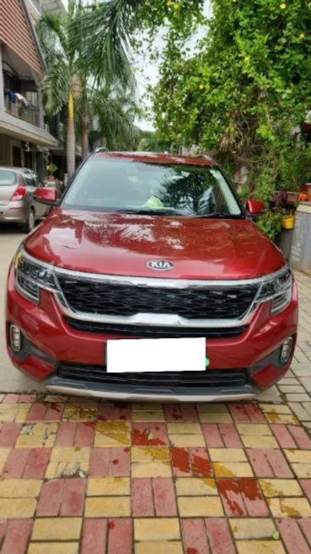 https://images10.gaadi.com/usedcar_image/4060187/original/processed_1d9359b0-4427-4d67-93ba-c4016dfa90f4.jpg?imwidth=6400