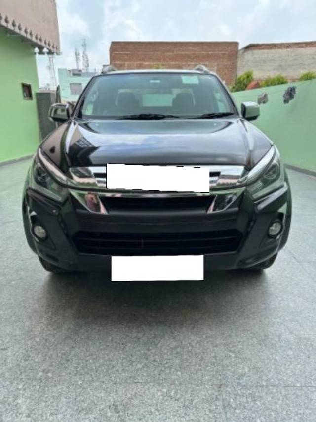 https://images10.gaadi.com/usedcar_image/4060765/original/processed_7a2c063a-cab3-4c2d-8a26-4812fa0f7bd7.jpeg?imwidth=6400