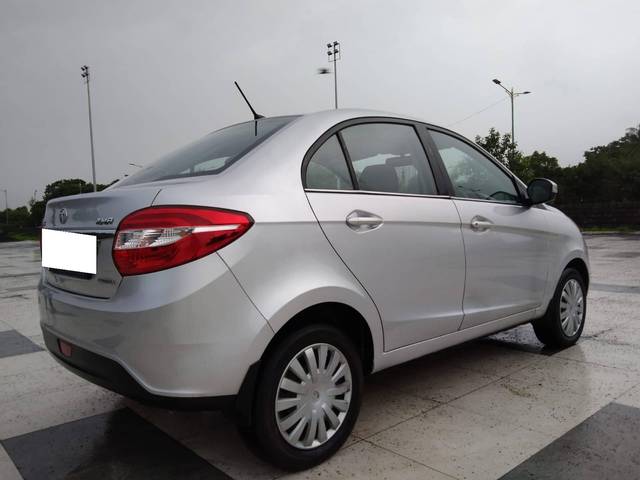 https://images10.gaadi.com/usedcar_image/4060847/original/processed_d1037728d4350e587ece1415868ce627.jpeg?imwidth=6401