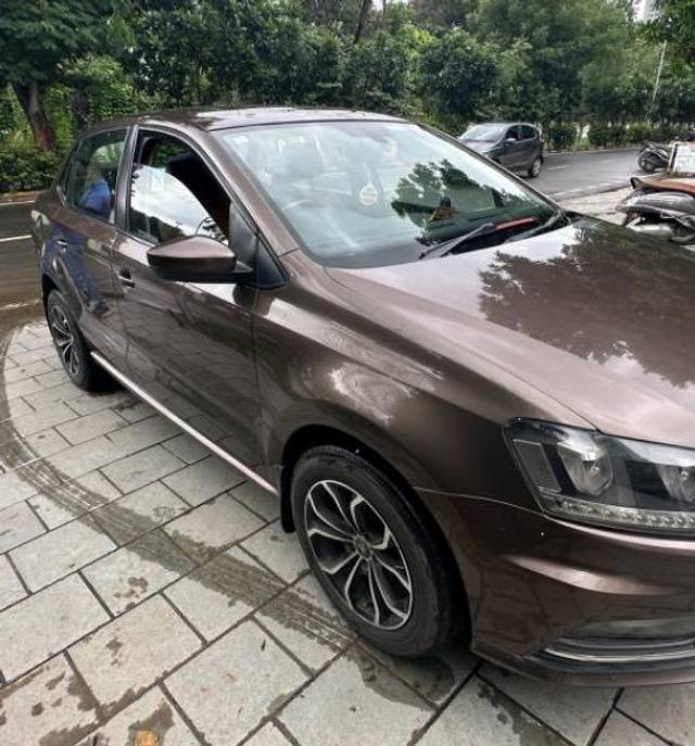 https://images10.gaadi.com/usedcar_image/4061232/original/processed_cee83df8-7622-460f-8f9f-0b82dbfc0fab.jpeg?imwidth=6400