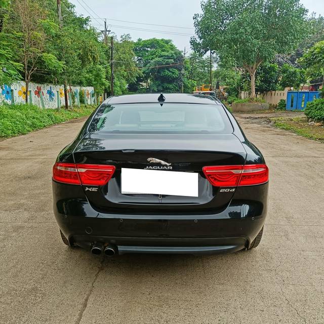 https://images10.gaadi.com/usedcar_image/4061405/original/processed_fd44f07cedd85524ae3b6043a2e5d52e.jpg?imwidth=6401