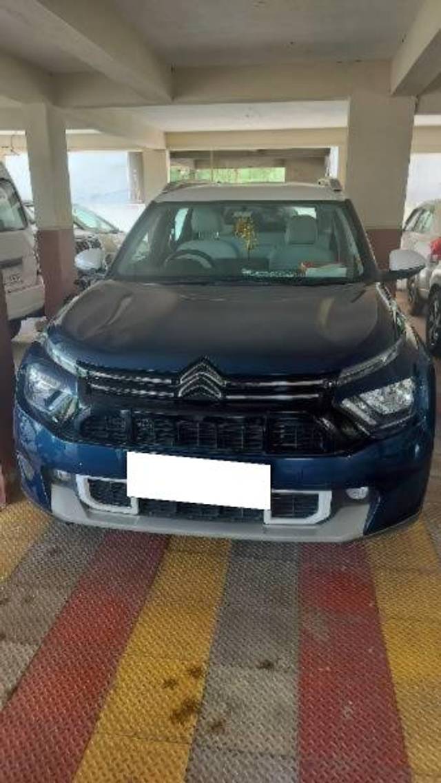 https://images10.gaadi.com/usedcar_image/4061437/original/processed_e21e69ac-bd81-40cc-8df4-89a649a914ae.jpg?imwidth=6400