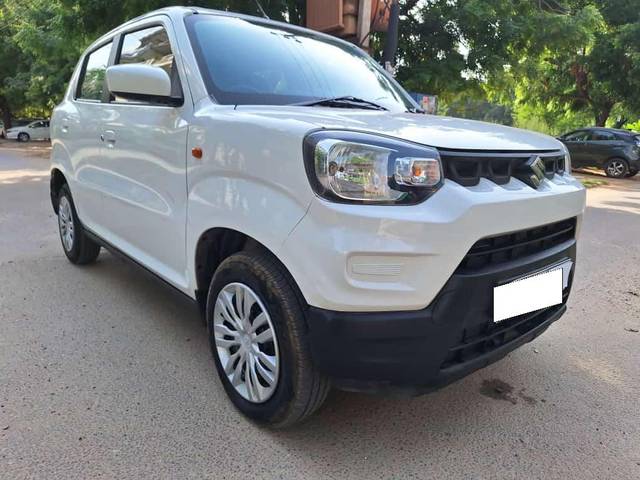 https://images10.gaadi.com/usedcar_image/4061487/original/processed_c2187a146ff1aed4e73cb3521ea74ed5.jpg?imwidth=6400