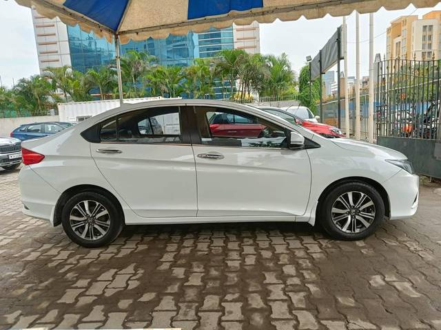 https://images10.gaadi.com/usedcar_image/4061490/original/processed_d83a157dc3a249dc7c9c528ee28b680c.jpeg?imwidth=6401