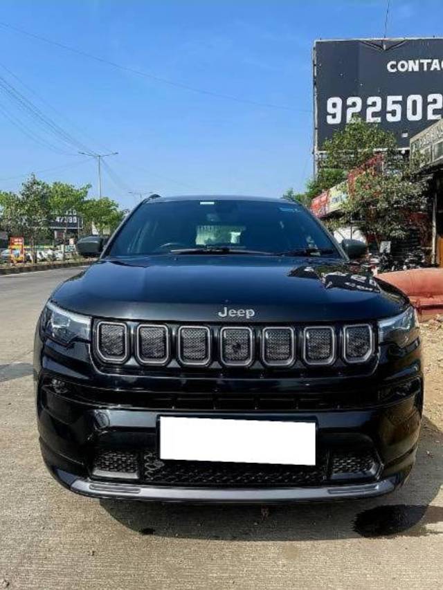 https://images10.gaadi.com/usedcar_image/4061523/original/processed_12ccce29-da33-4a55-a899-3d31b4d8cc45.jpg?imwidth=6400