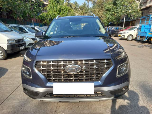 https://images10.gaadi.com/usedcar_image/4061633/original/processed_e6942b025923660a52b4ad3222f82ab9.jpeg?imwidth=6400