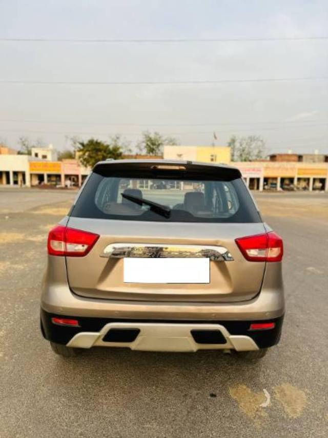 https://images10.gaadi.com/usedcar_image/4061927/original/processed_3b30445a-8dba-4829-99ce-6b8c4915b6a2.jpg?imwidth=6402