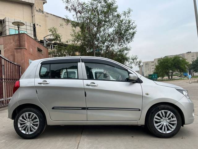 https://images10.gaadi.com/usedcar_image/4062022/original/3ebb0730f65e455e2fc9343ead9d1bf3.jpg?imwidth=6401