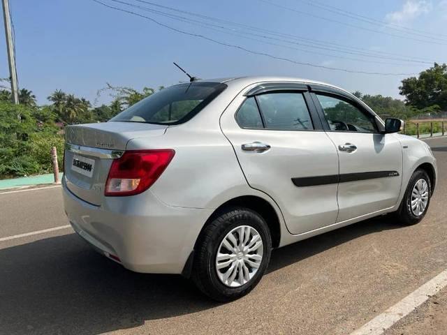 https://images10.gaadi.com/usedcar_image/4062077/original/processed_6d768c83-28a4-4483-92fa-f325b17d8e57.jpg?imwidth=6402