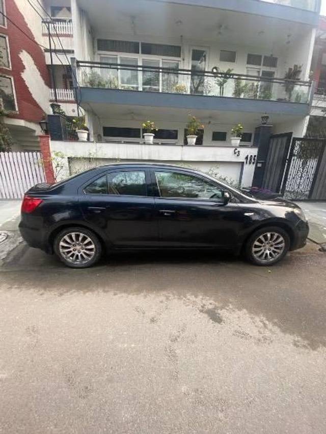 https://images10.gaadi.com/usedcar_image/4062185/original/processed_258252cc-53e8-4e6c-a166-30ad207b380d.jpg?imwidth=6401