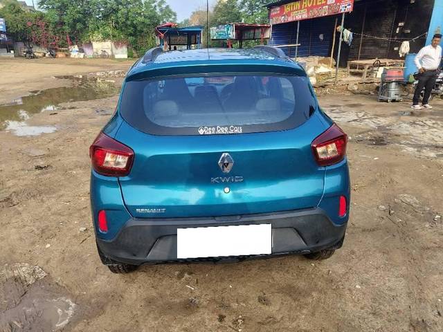 https://images10.gaadi.com/usedcar_image/4062509/original/processed_353b0a8c-7c67-4f42-b708-b750eabe5810.jpg?imwidth=6402