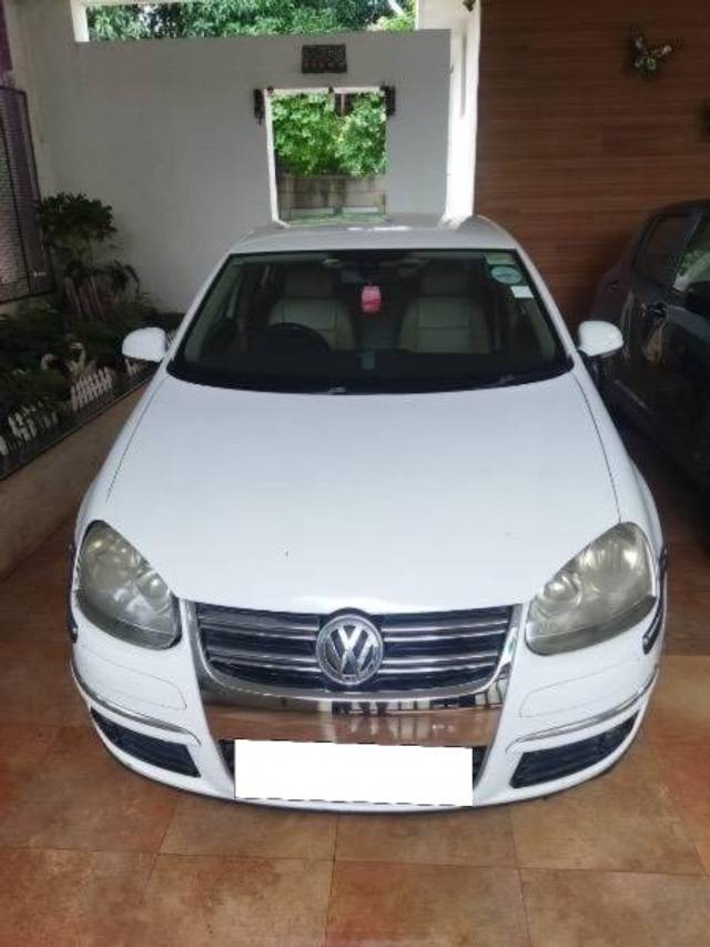 https://images10.gaadi.com/usedcar_image/4062574/original/processed_f0ad6154-2d23-422f-a836-5d2f2880a290.jpeg?imwidth=6400