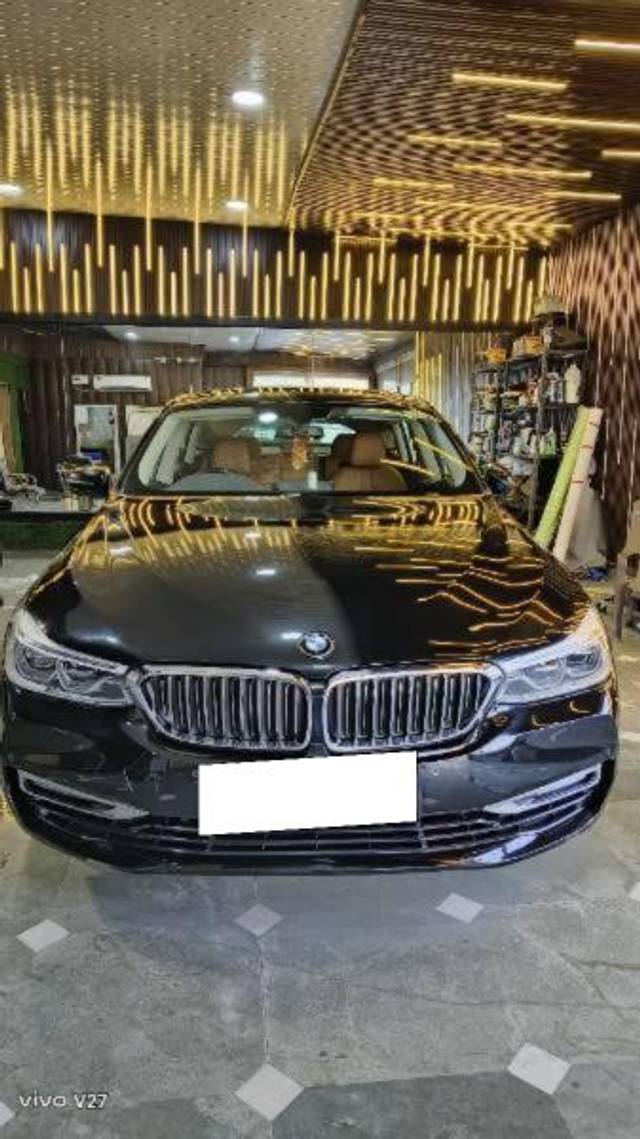 https://images10.gaadi.com/usedcar_image/4062674/original/processed_6f9e4f6a-0805-4d6e-9925-c9505ab4e48f.jpeg?imwidth=6402