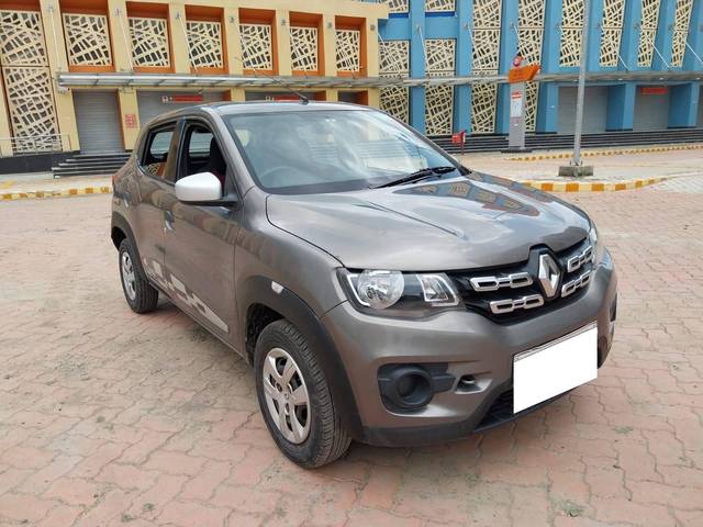 https://images10.gaadi.com/usedcar_image/4063003/original/processed_9bf1ac75b5123c4846bae7e863ffa81b.jpg?imwidth=6400