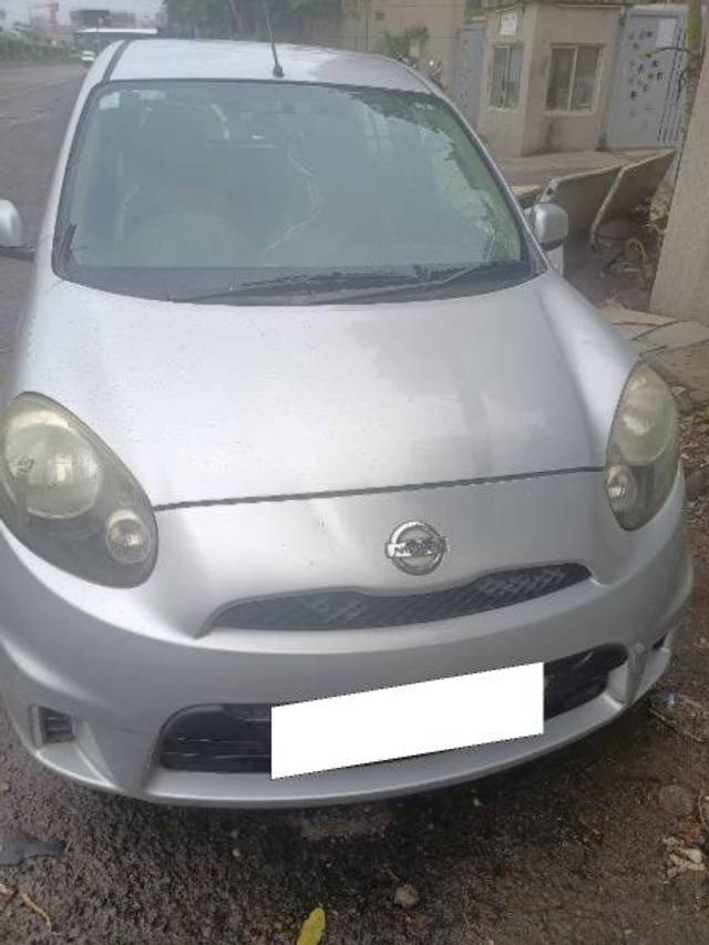 https://images10.gaadi.com/usedcar_image/4063378/original/processed_1430666e-17ae-44ab-b84f-2c8866a7bbe9.jpg?imwidth=6400