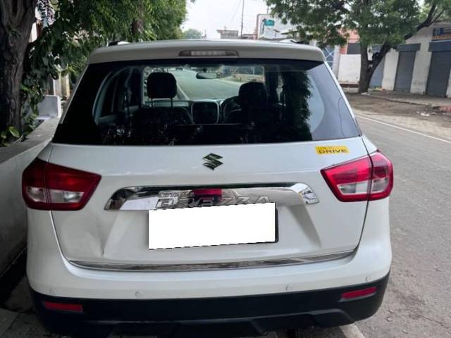 https://images10.gaadi.com/usedcar_image/4063392/original/processed_2aea9d25-9e20-42d2-a629-b2eaddc5e3c5.jpg?imwidth=6401