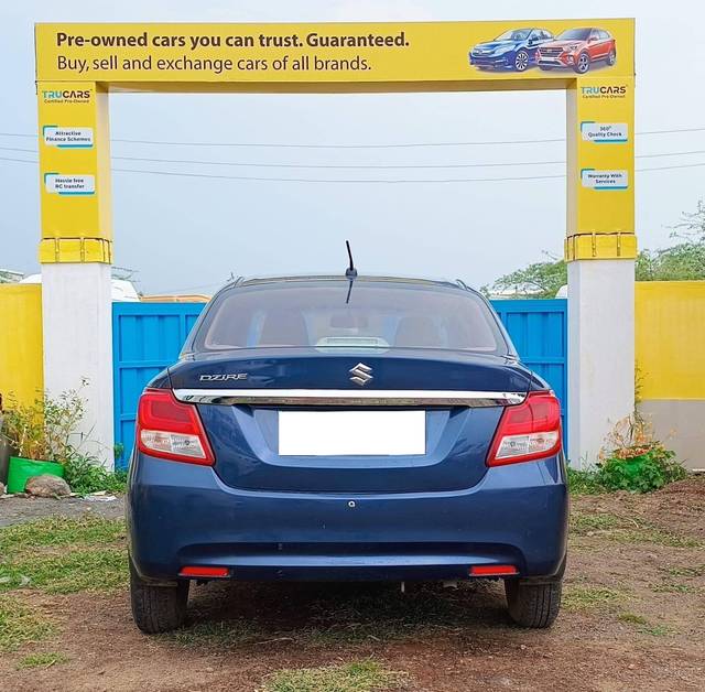 https://images10.gaadi.com/usedcar_image/4063434/original/processed_2422e88ab961bd488432c79423374645.jpg?imwidth=6401