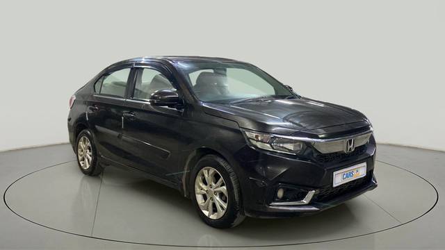 https://images10.gaadi.com/usedcar_image/4063453/original/6e80a8c21e57ba2e681f7892915bf6f4.jpg?imwidth=6400