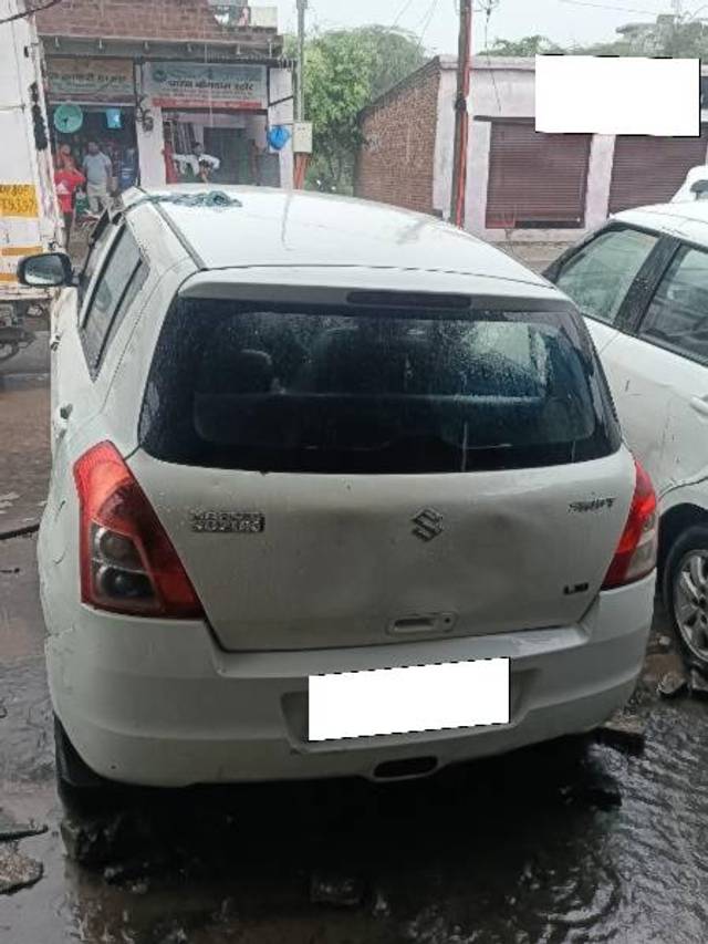 https://images10.gaadi.com/usedcar_image/4064066/original/processed_ed2cb43c-3e57-4d8e-ba5e-761d1a6d1e13.jpg?imwidth=6400