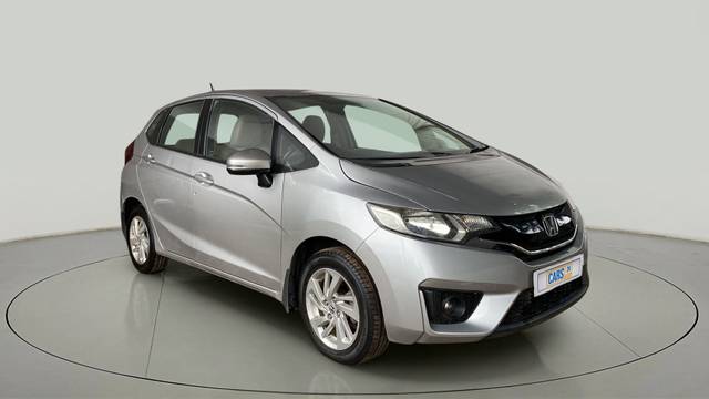 https://images10.gaadi.com/usedcar_image/4064113/original/41a06ffa0f07f07391fd82720f5ad3ab.jpg?imwidth=6400