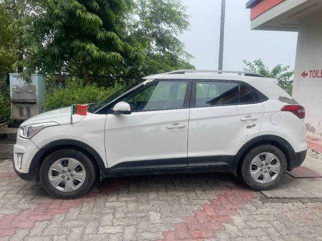 https://images10.gaadi.com/usedcar_image/4064187/original/processed_d17d74f2-9247-4c9b-8938-67e9e076d578.JPG?imwidth=6402