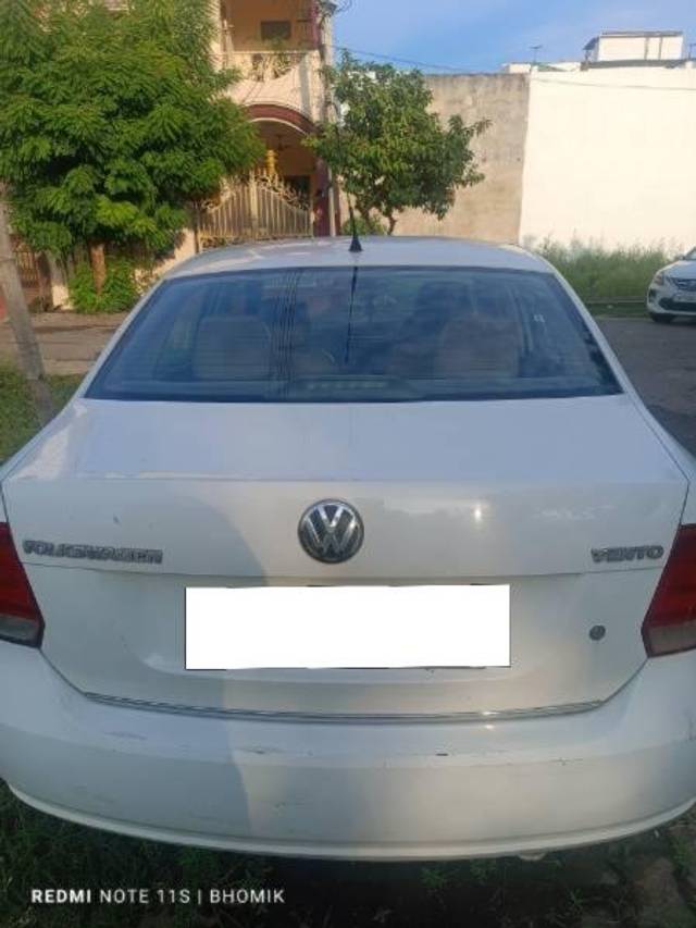 https://images10.gaadi.com/usedcar_image/4064224/original/processed_e1da1696-1800-4e61-9976-a6b7947e1957.jpg?imwidth=6400